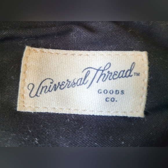 Universal Threads Crossbody Bag & Pouch - Picture 4 of 5